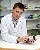 Inchiesta farmacie, corner ipermercati, parafarmacie nelle citta' italiane. Molta vendita farmaci, scarsa assistenza. Campagna Altroconsumo per la salute