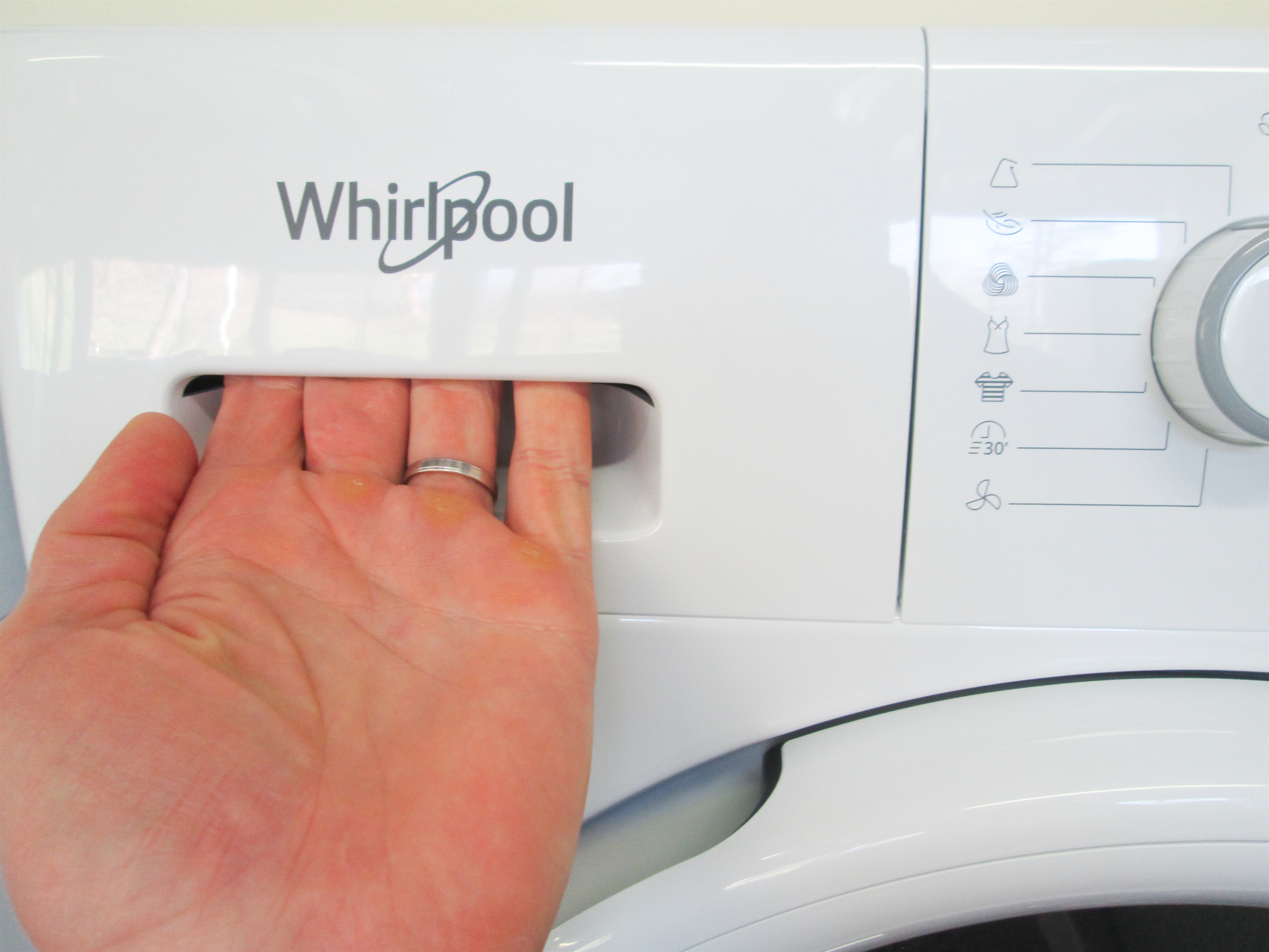 WHIRLPOOL FT M11 82Y EU