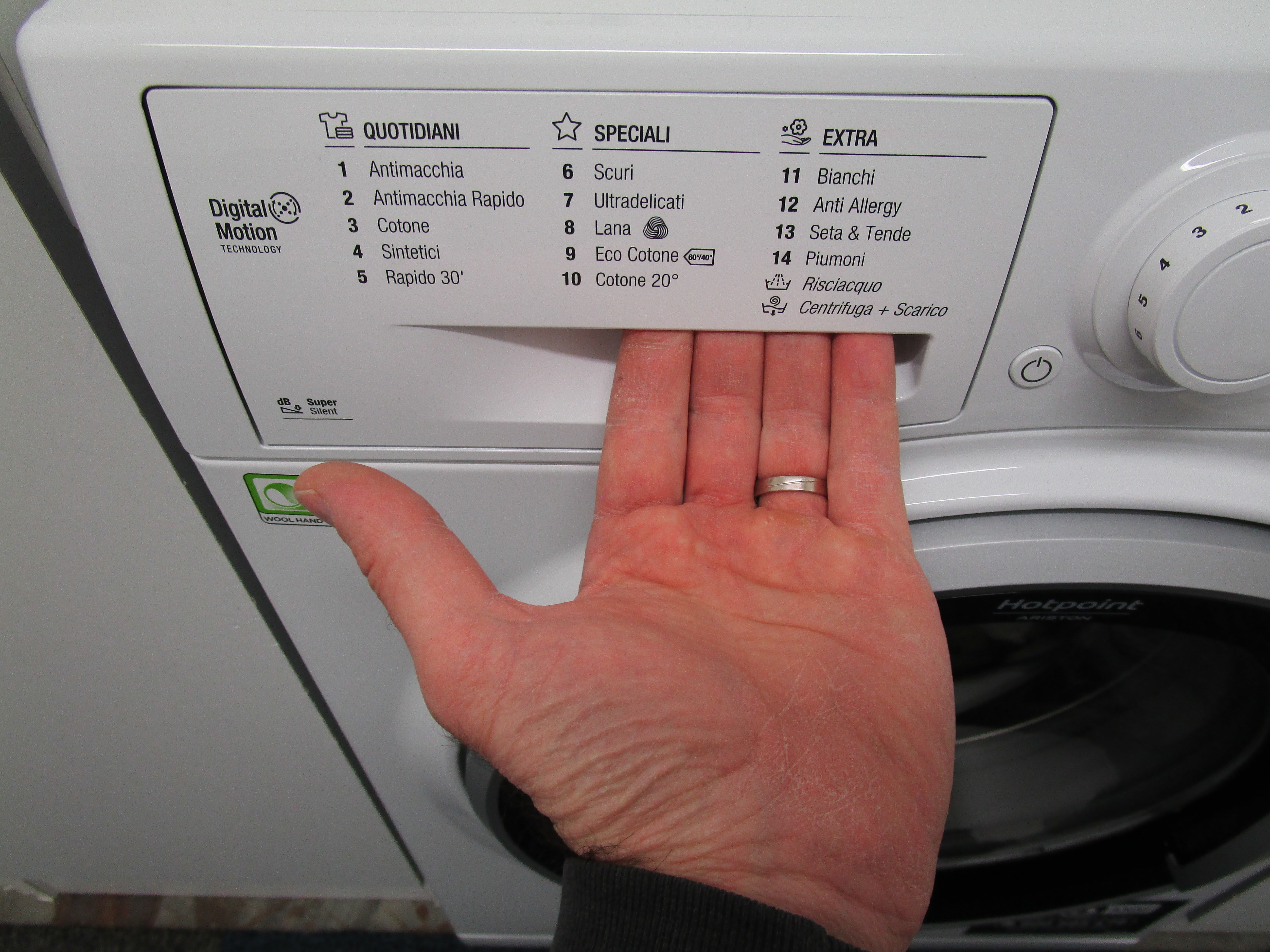 HOTPOINT-ARISTON RSG823SIT