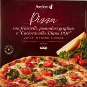 COOP FIOR FIORE Pizza con friarielli, pomodori grigliati e "Caciocavallo Silano DOP” cotta in forno a legna