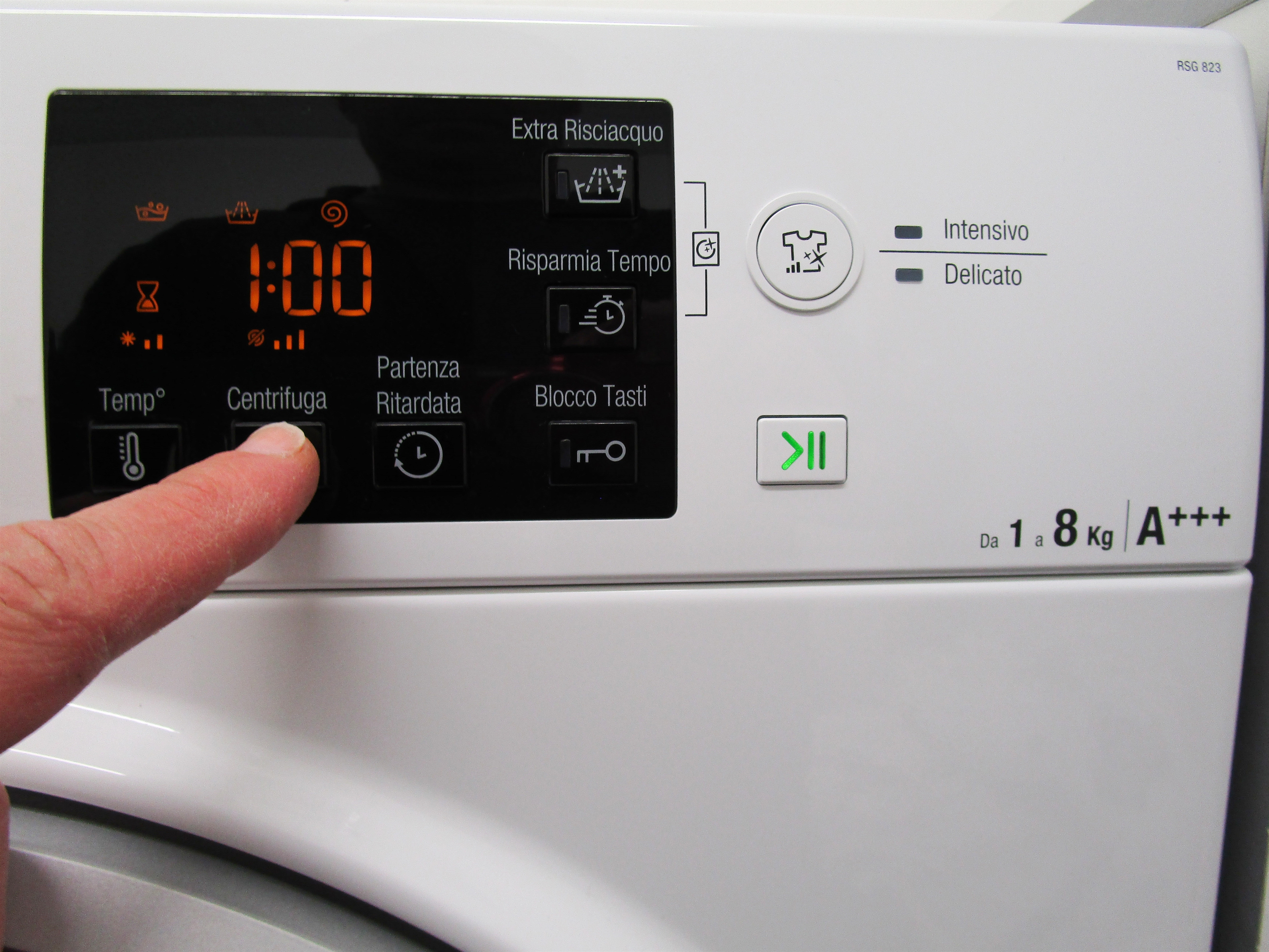 HOTPOINT-ARISTON RSG823SIT